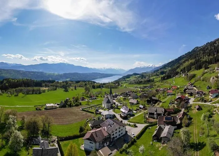 Hotel-cafe-restaurant Matzelsdorfer Hof בית הארחה מילסטאט