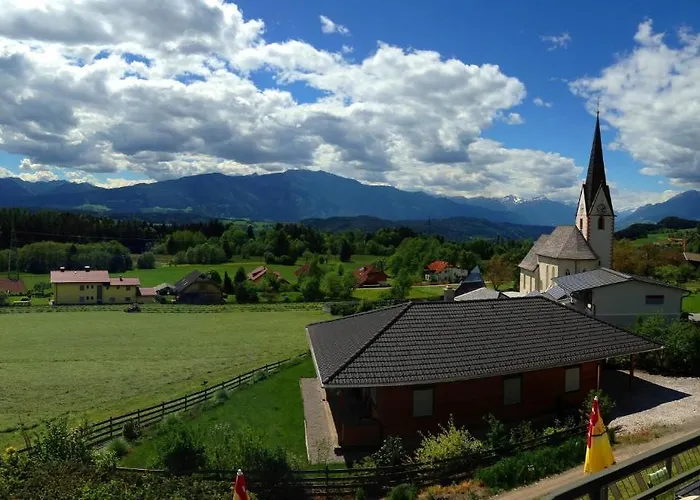 ゲストハウス ホテル-カフェ-レストラン マッゼルスドルファー ホフ